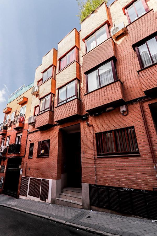Homenfun Madrid Tetuan エクステリア 写真